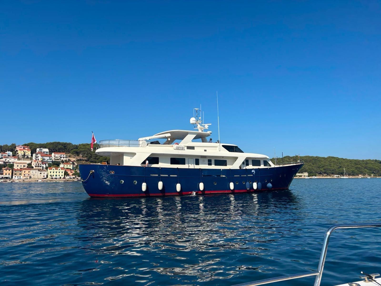 benetti sail division 105