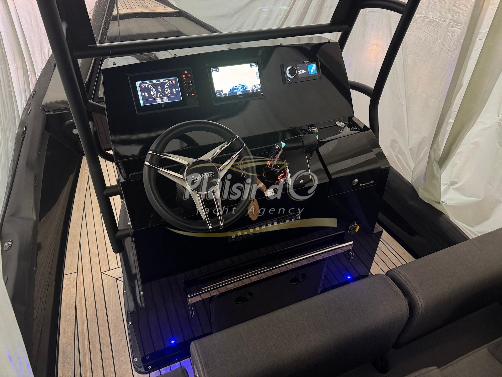 seawater Phantom 300