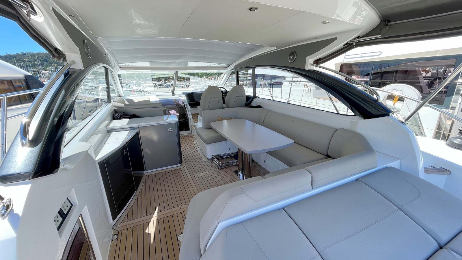 princess V50