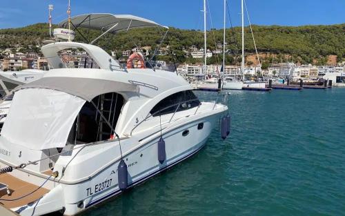 Beneteau antares 36