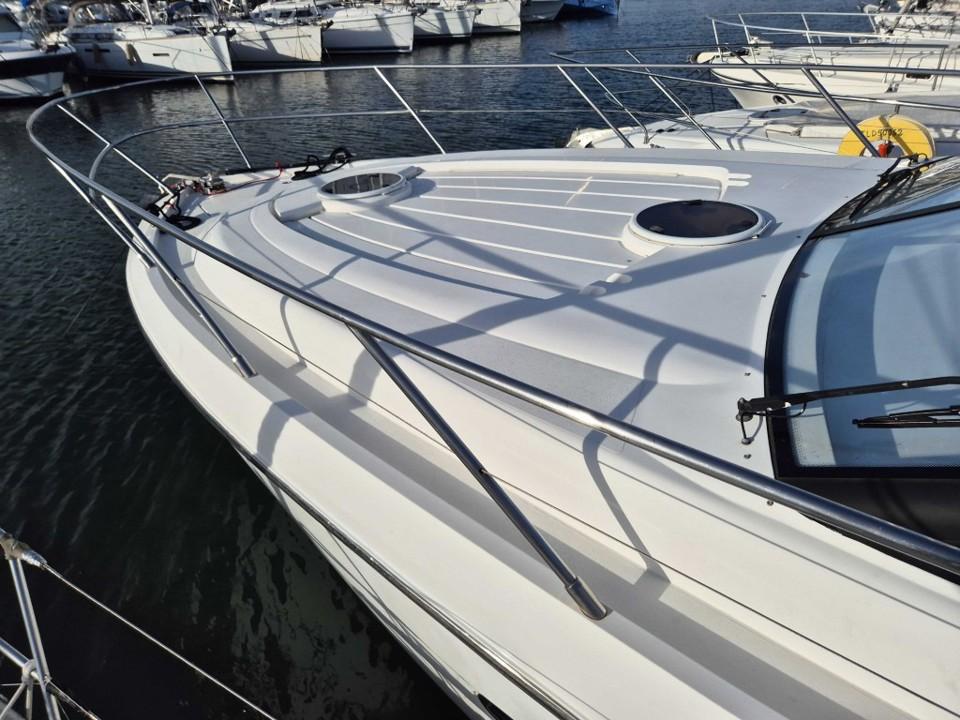 princess V42