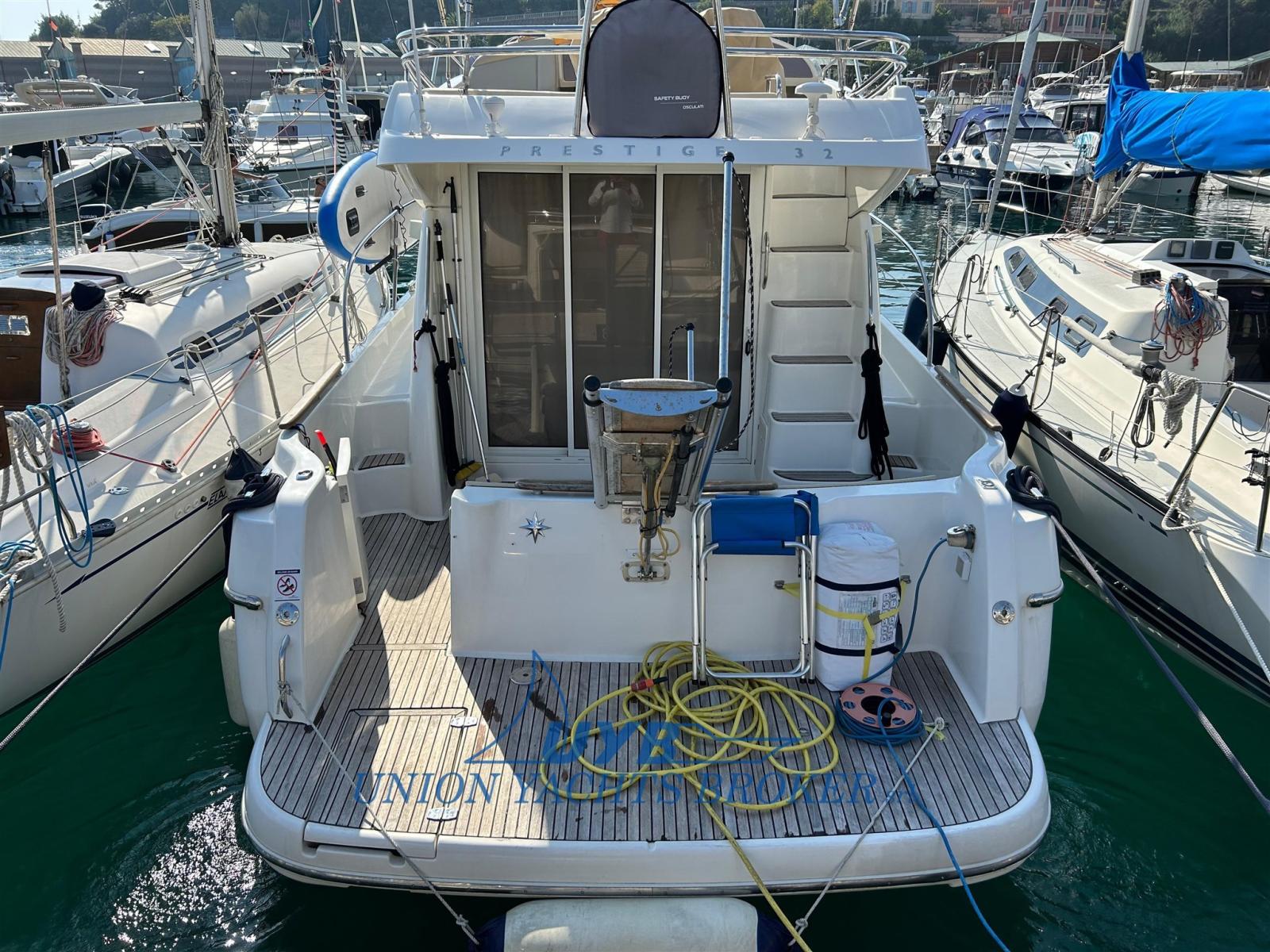 prestige Prestige 32