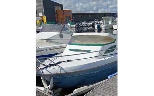 B2 marine cap ferret 500