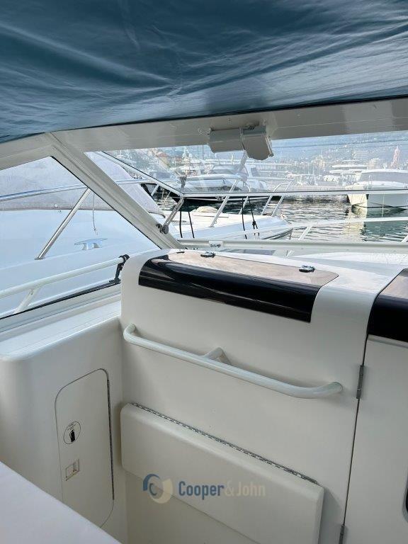 bertram yacht 28' moppie