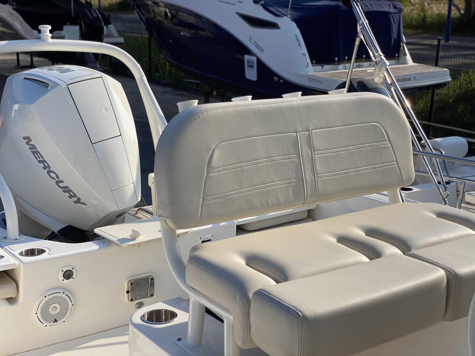 boston whaler 210 montauk