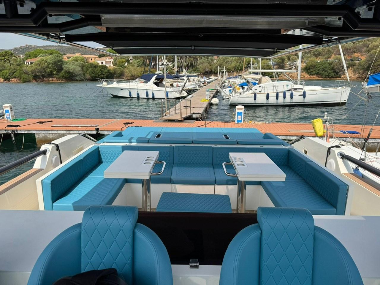 de antonio yachts D50 open