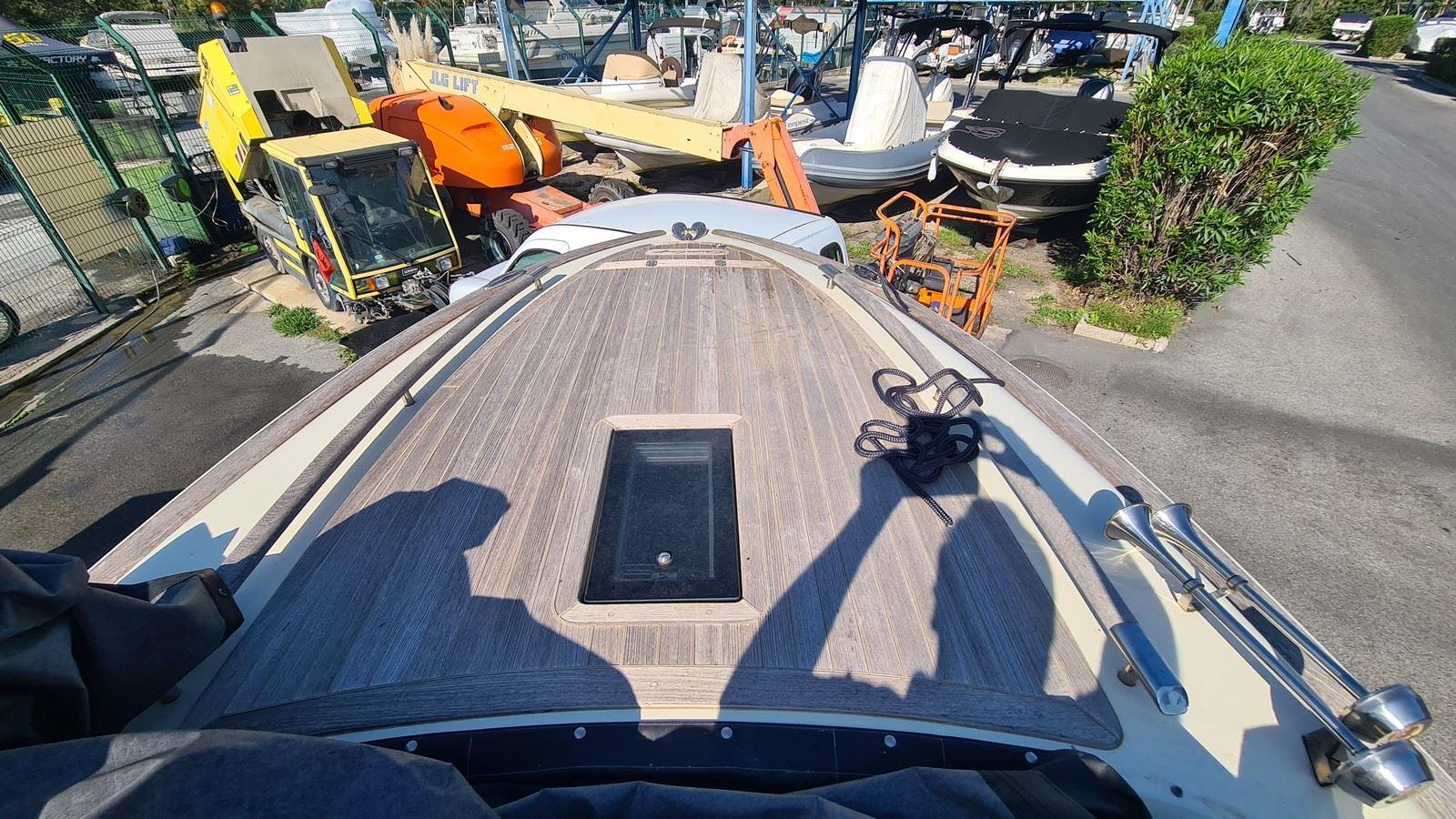chris craft Corsair 25