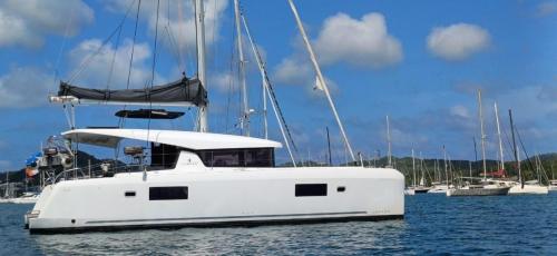 Lagoon 42