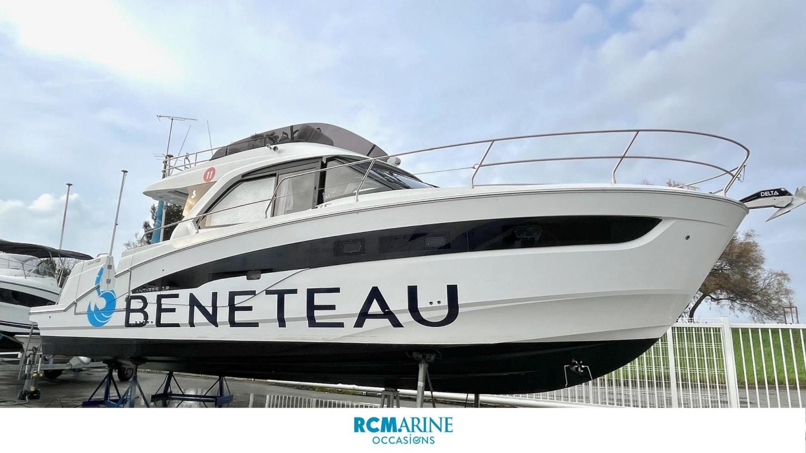 beneteau Antares 12 fly