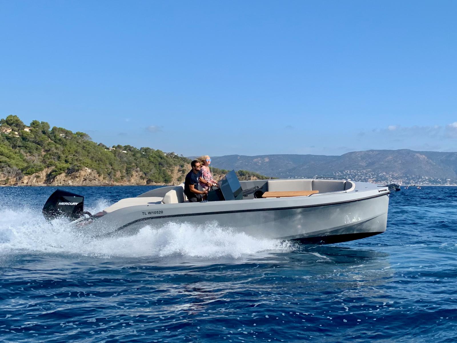 rand boats Play 24