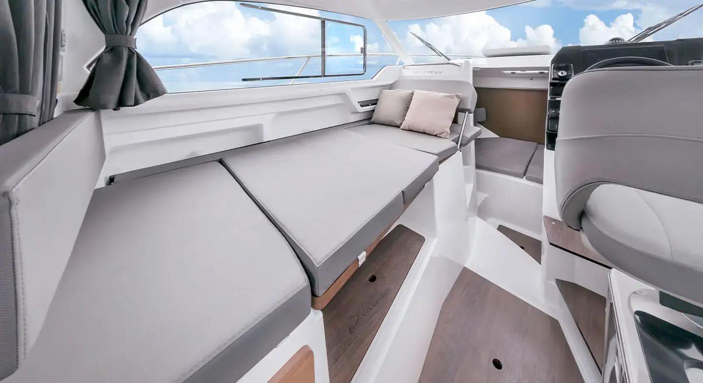 beneteau Antares 8