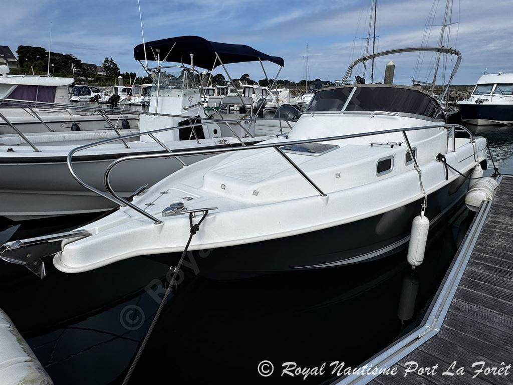 b2 marine Cap ferret 752 cruiser