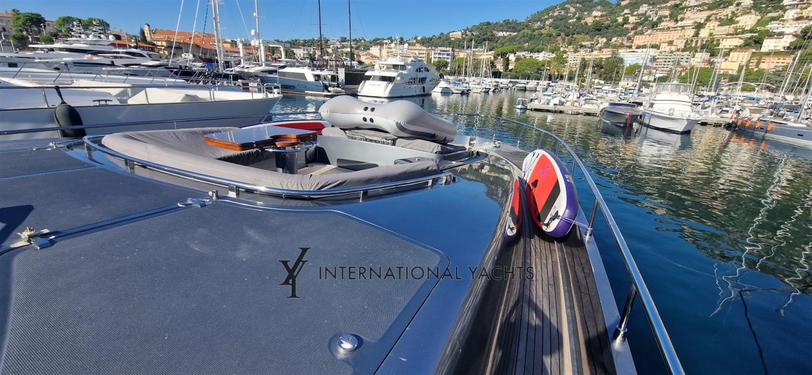 riva Domino 86