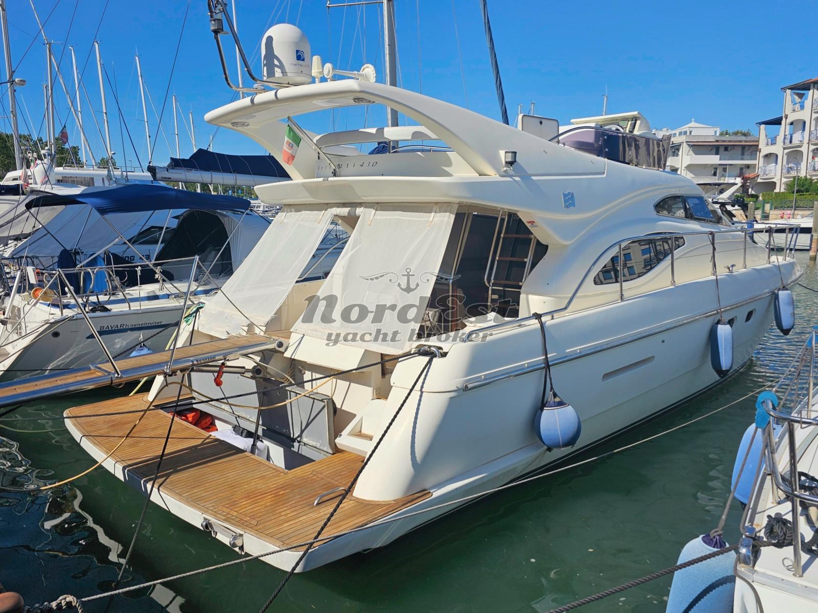 ferretti 430