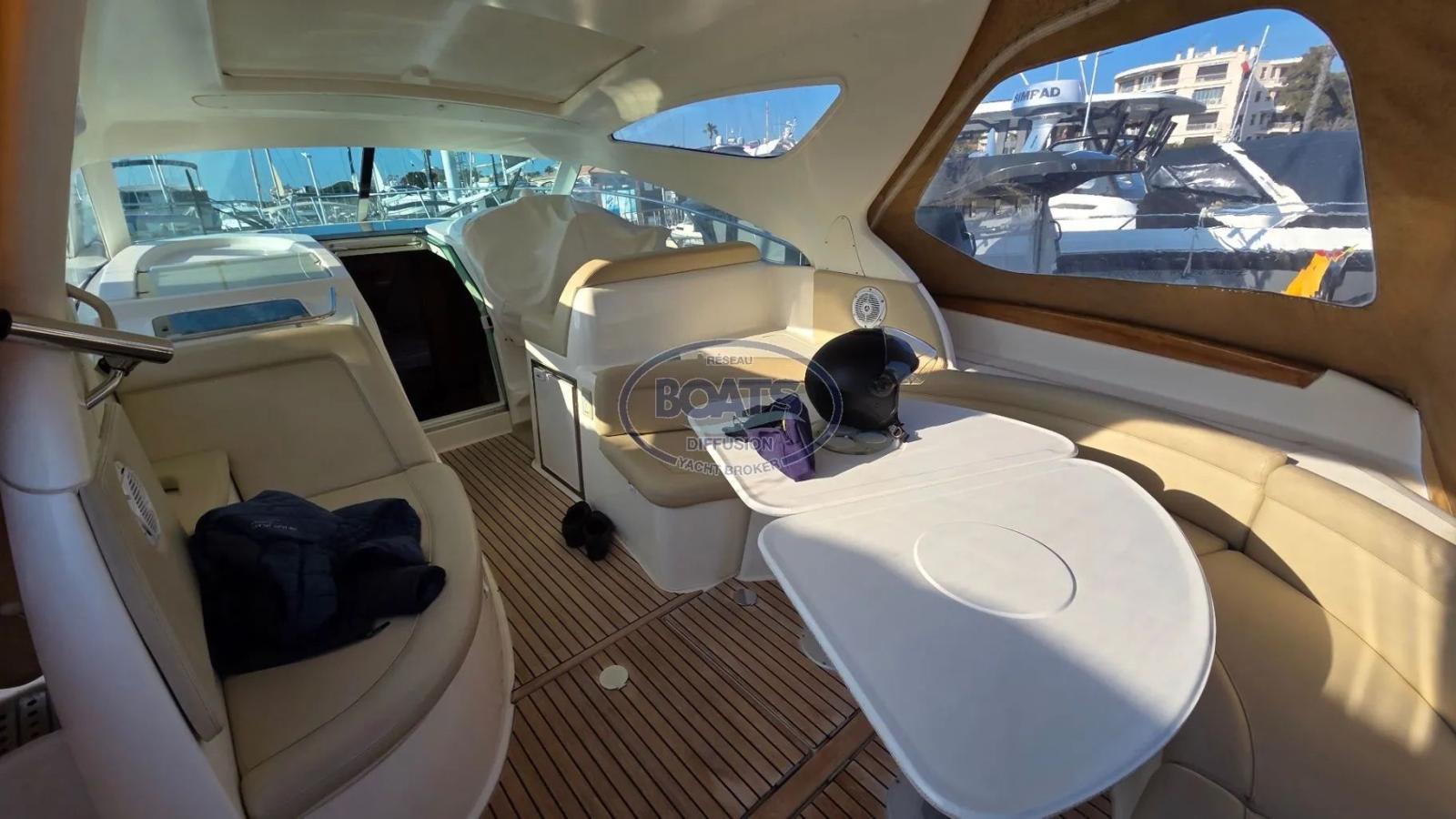 jeanneau Prestige 34 s hard top