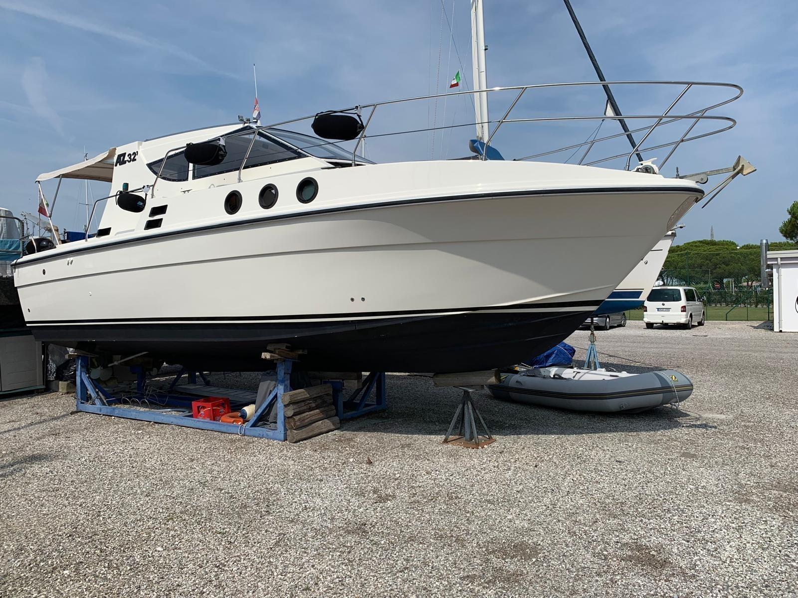 azimut Az 32