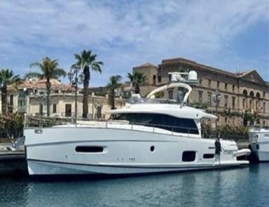 Azimut magellano 53