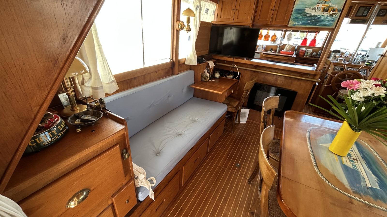 grand bank's Europa 42