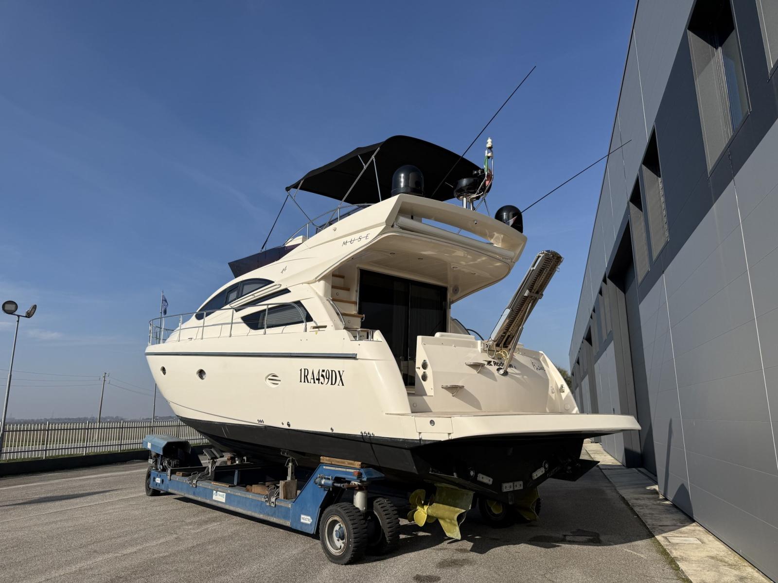 rodman Muse 44