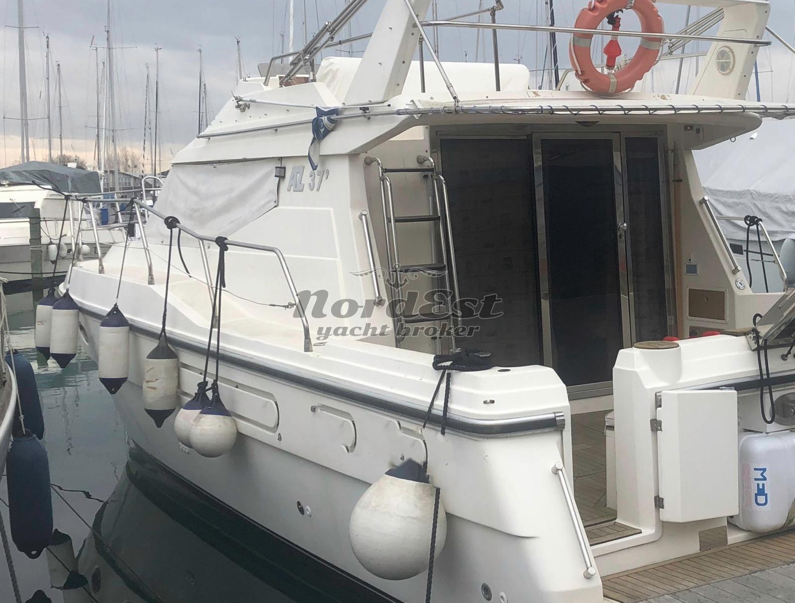 azimut 37 fly