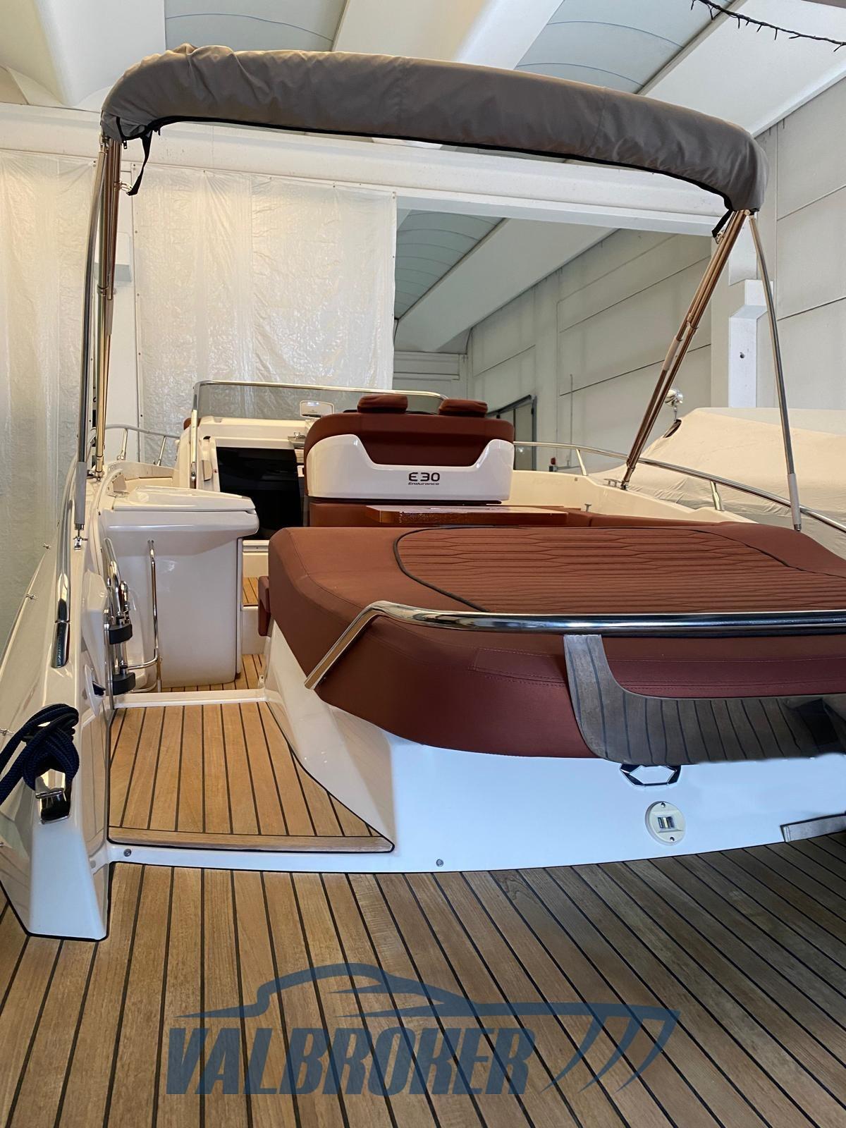 cranchi Endurance 30