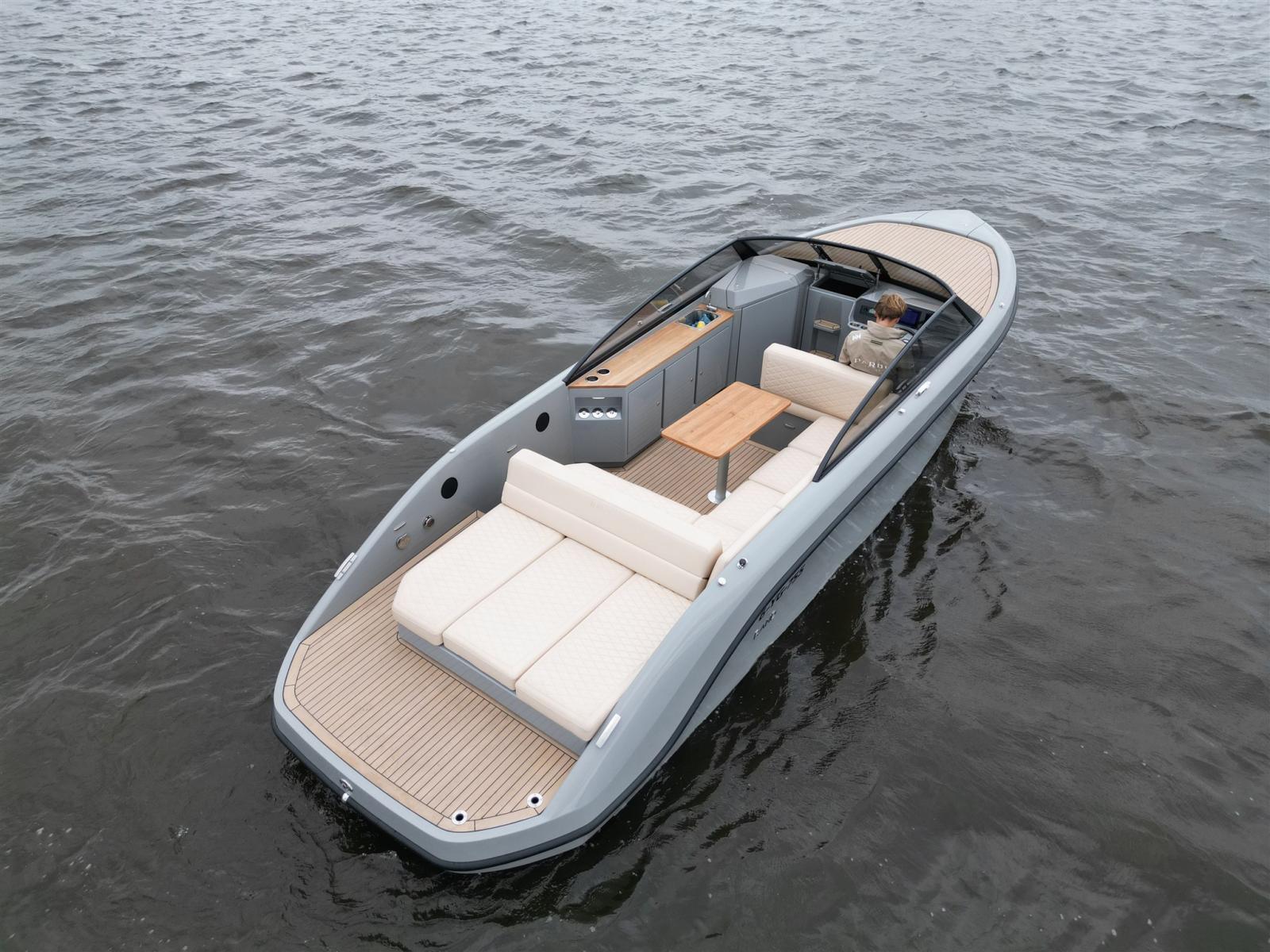 rand Leisure 28