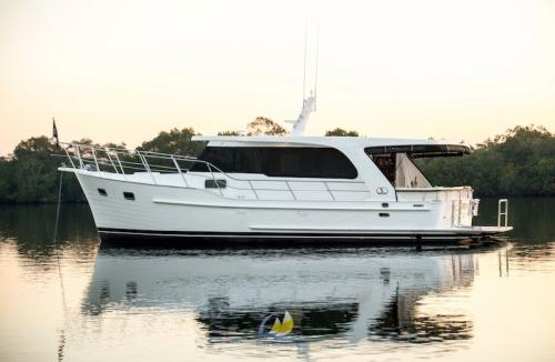 Integrity motor yachts integrity 380 sedan