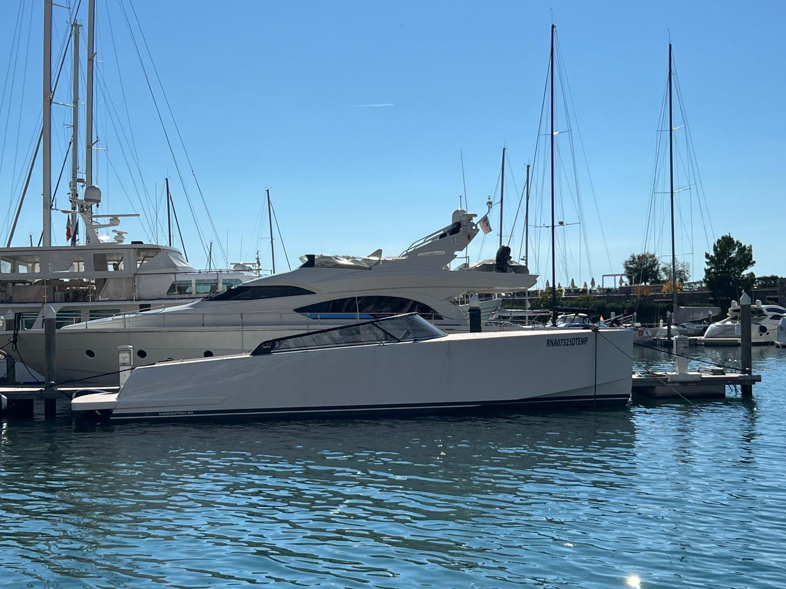 vandutch Vandutch 48