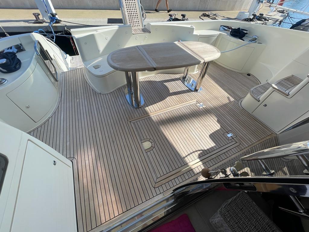 azimut 62