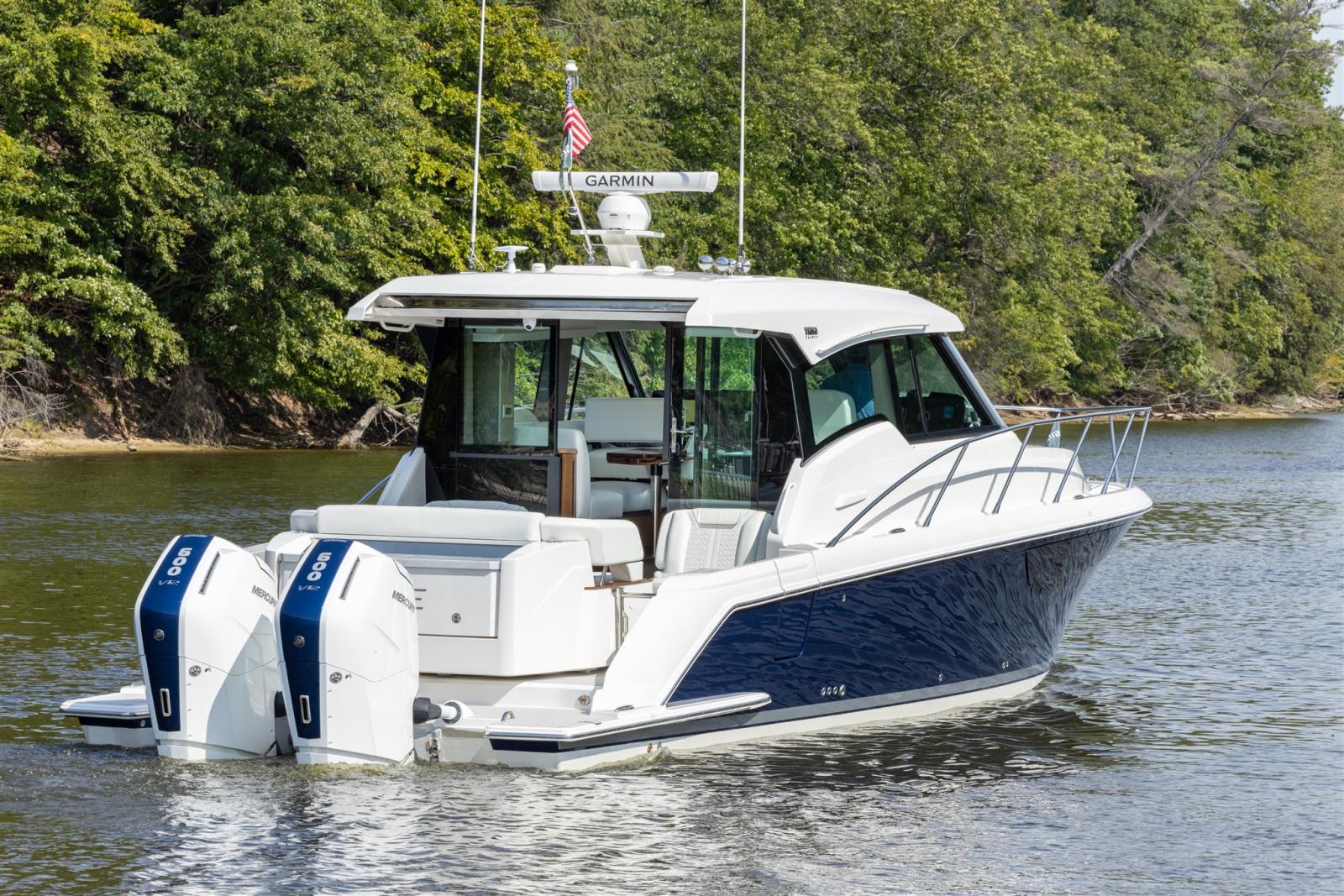 tiara yachts 43 le