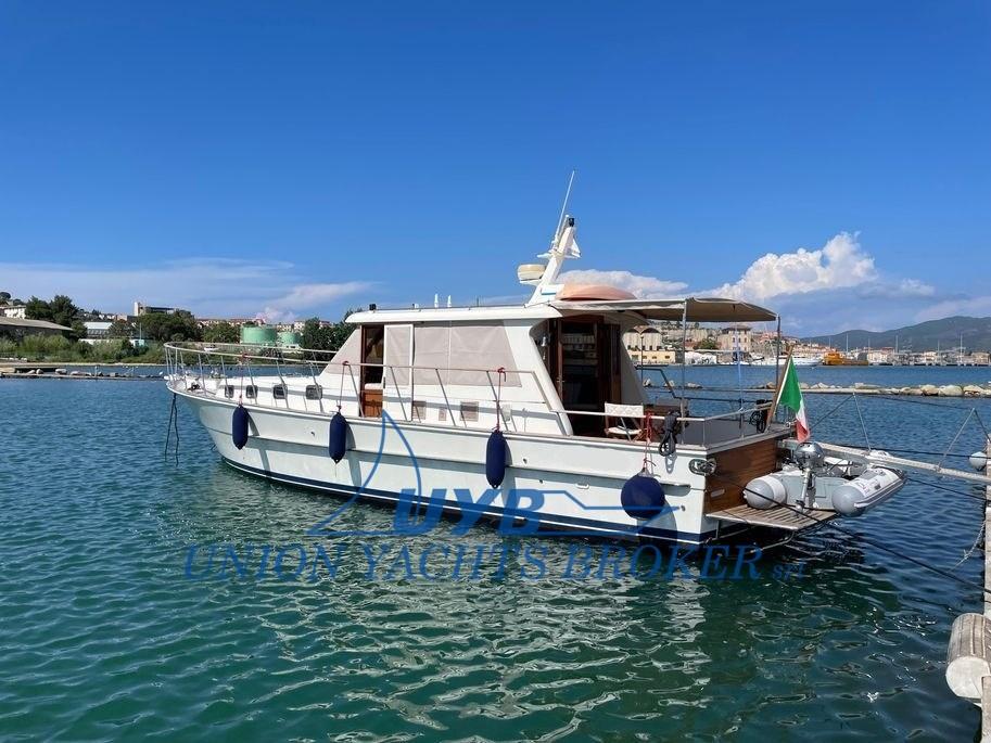 riviera yacht Alaska 42