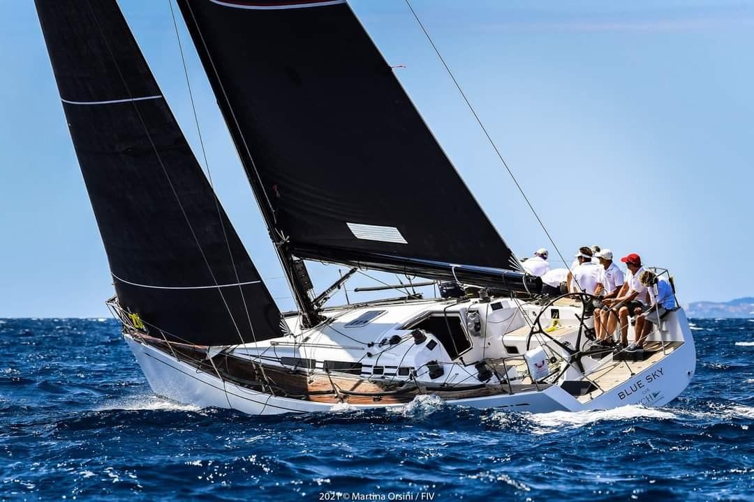 nautor swan Swan 45-016 blue sky