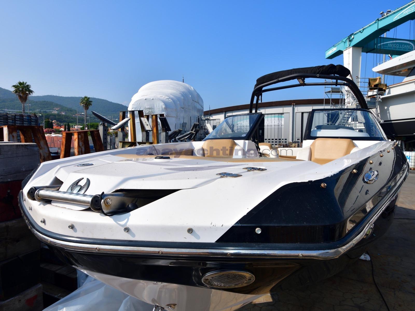 wellcraft marine Scarab 255 platinum