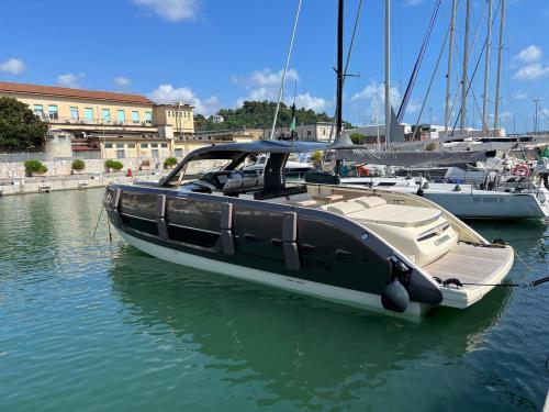 Invictus tt460