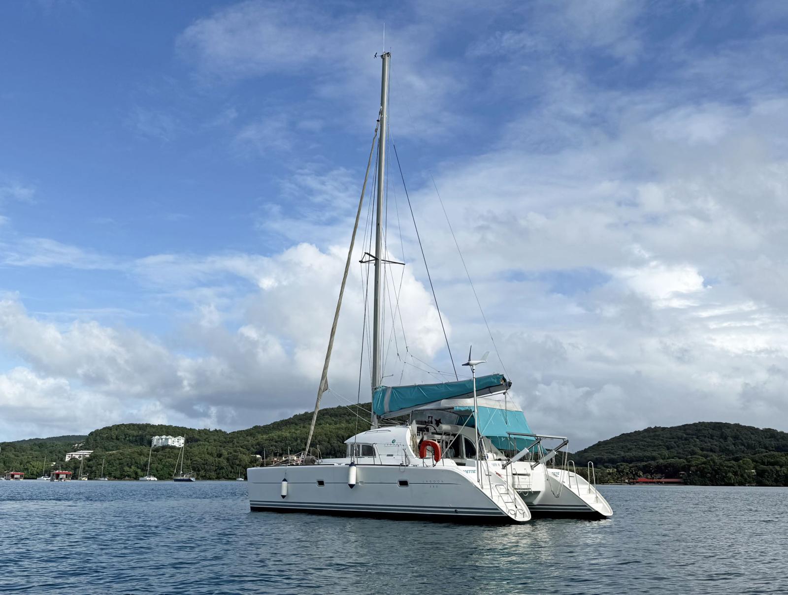 lagoon 380