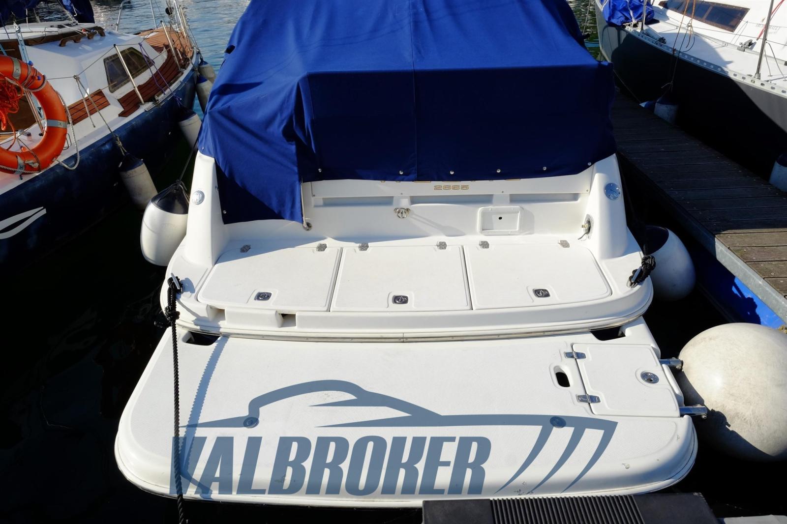 regal marine Commodore 2665