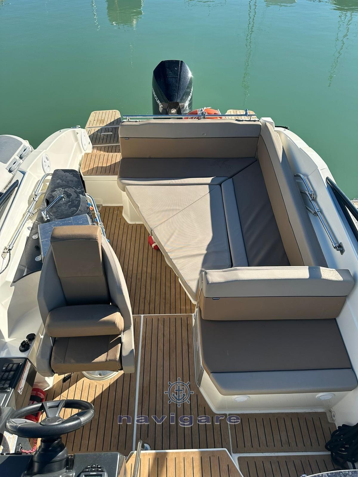 quicksilver Activ 805 cruiser