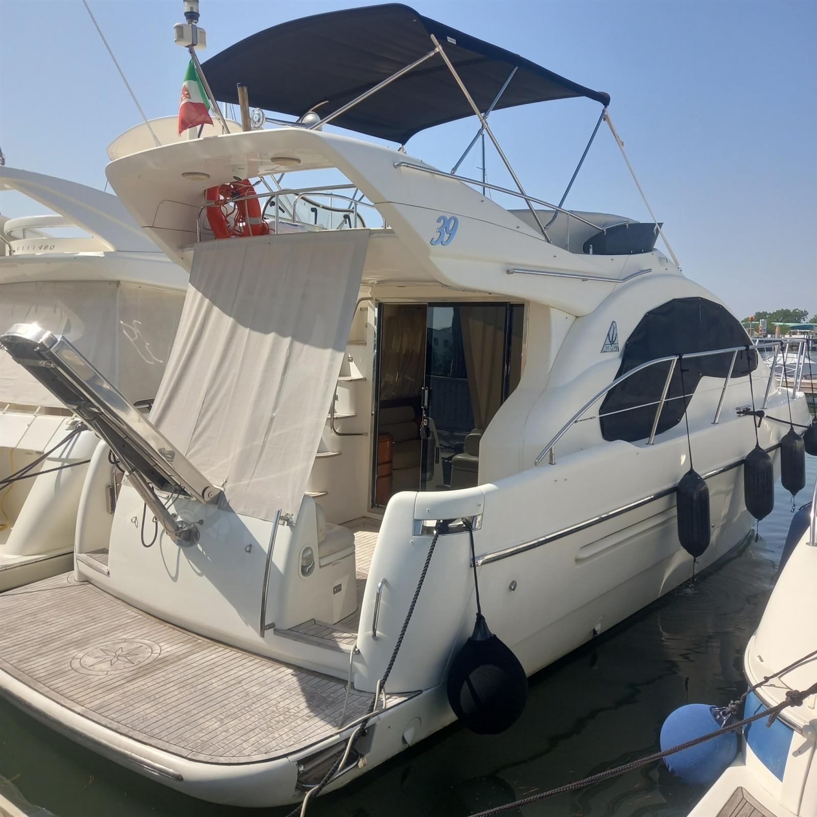 azimut 39