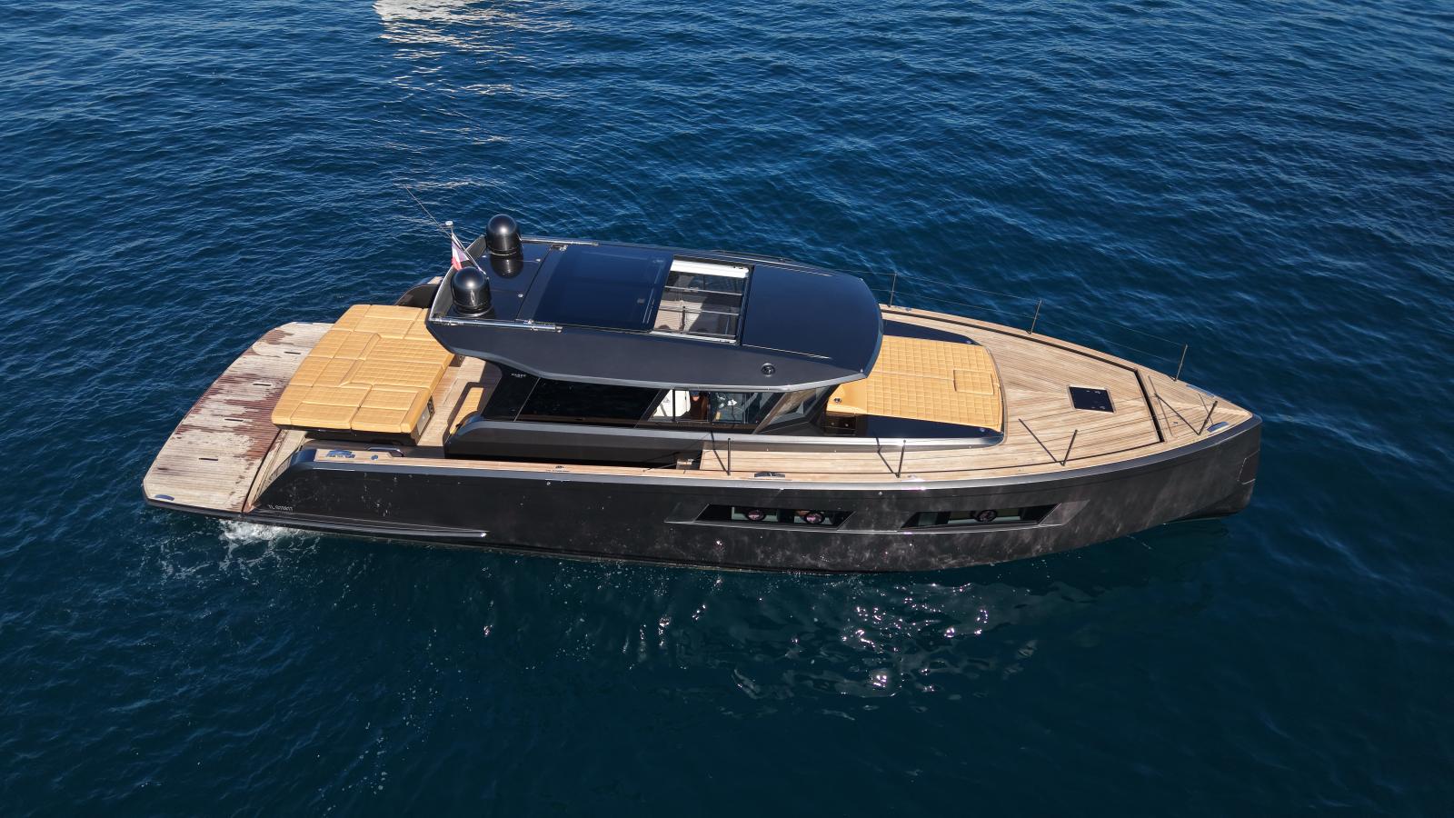 pardo 52gt