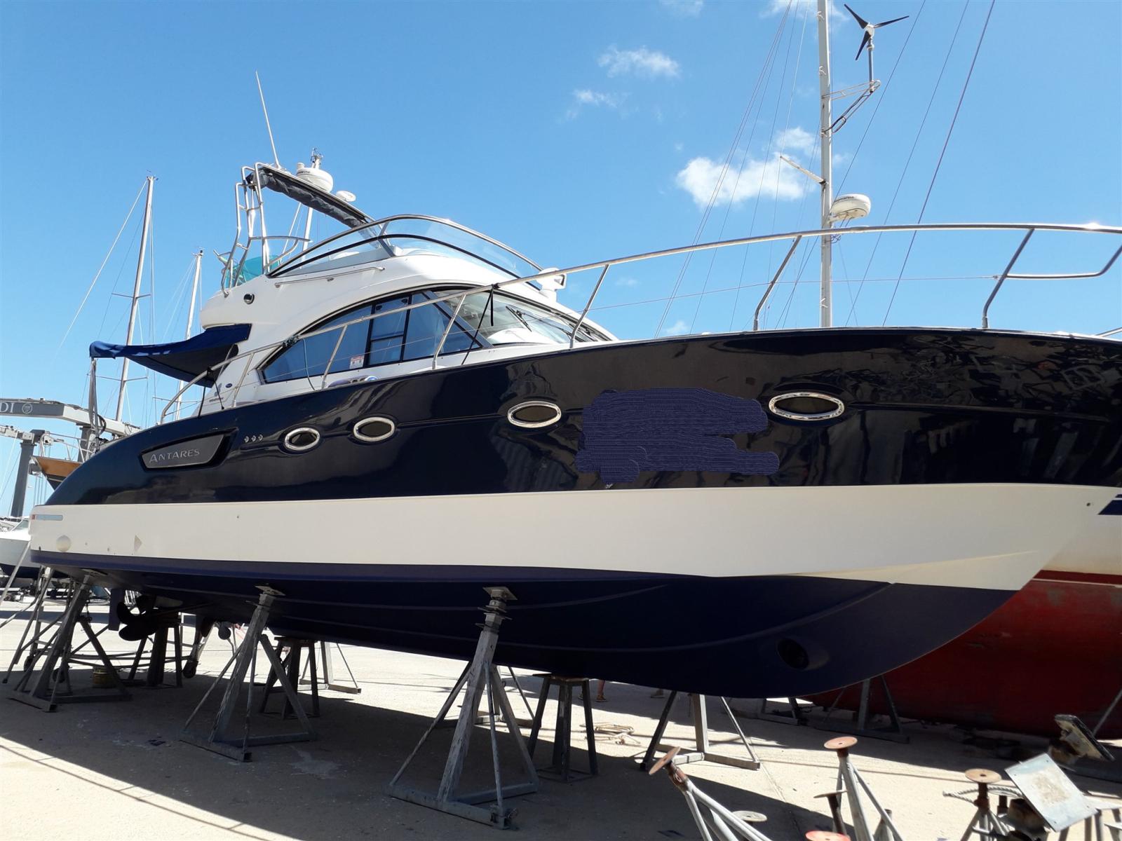 beneteau Antares 12 fly