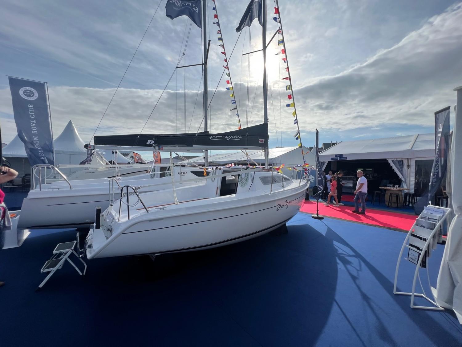 b2 marine Blue djinn