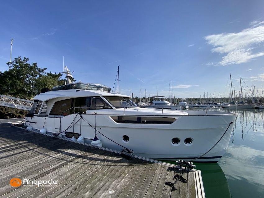 seaway yachts Greenline 48 fly