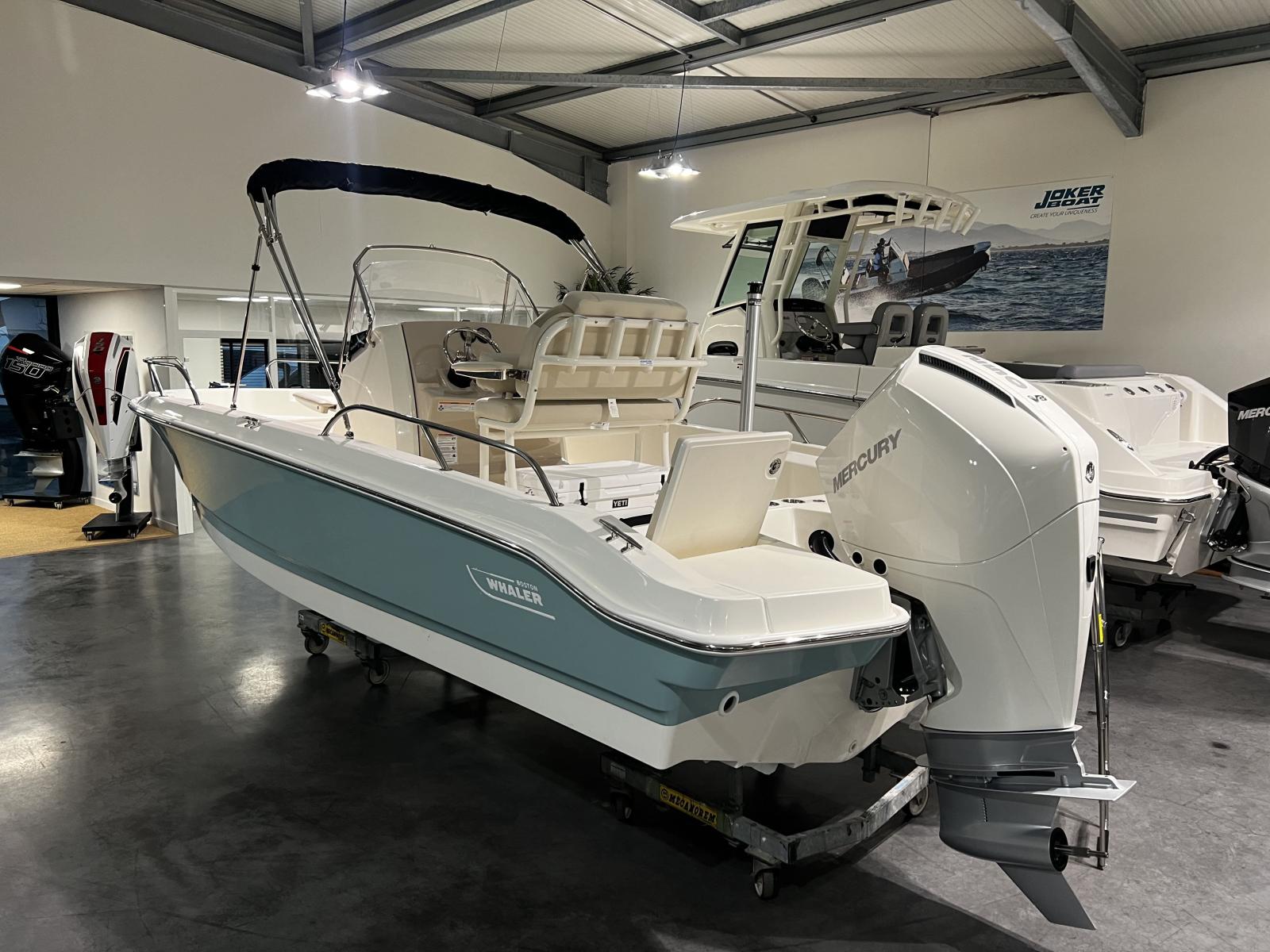 boston whaler 220 dauntless