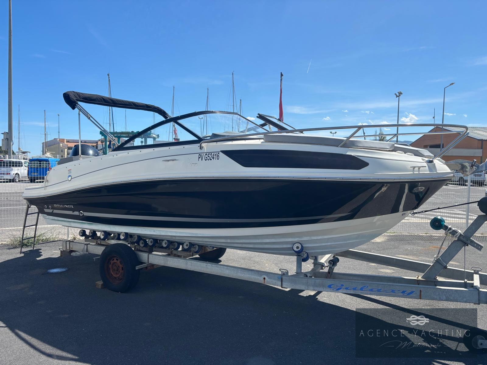 bayliner Vr5 cuddy ob