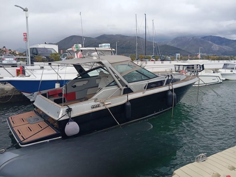 sea ray 300 weekender