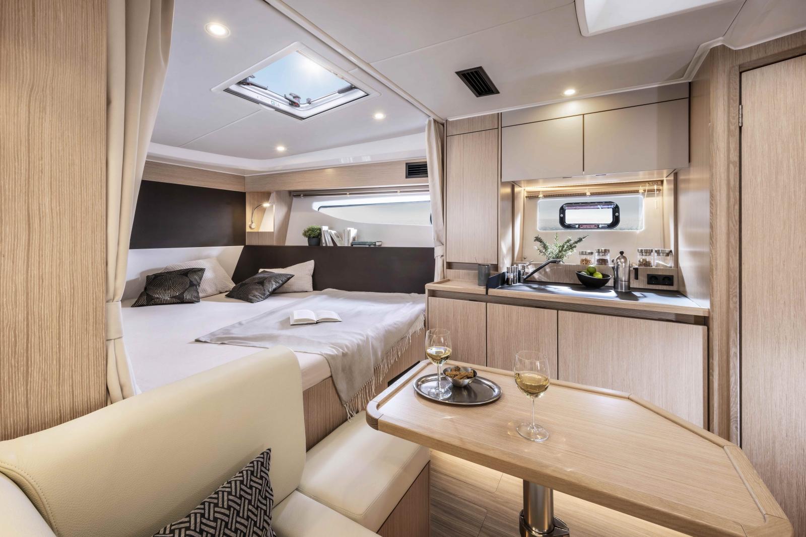 bavaria yachts Sr 35 open top