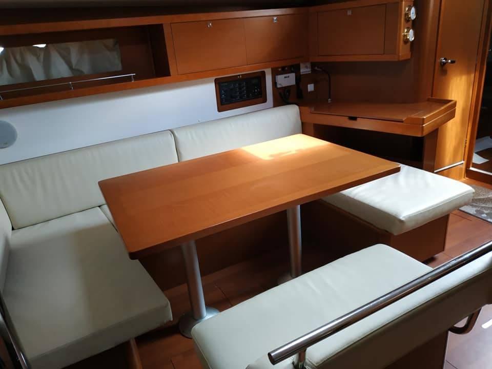 beneteau Oceanis 45