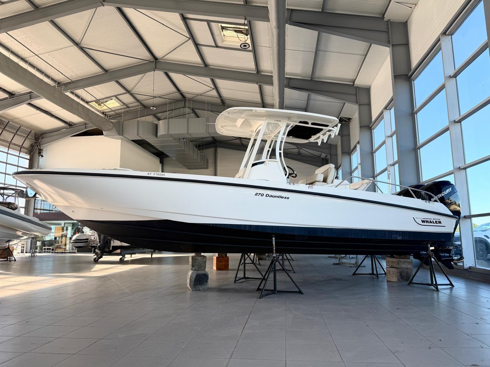 boston whaler 270 dauntless