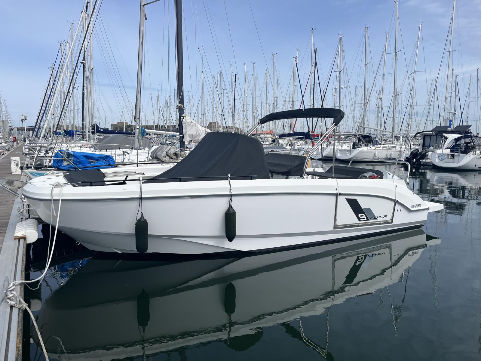 beneteau Flyer 9 spacedeck