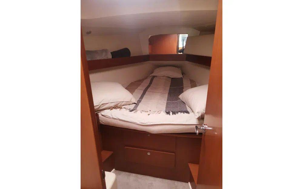 beneteau Oceanis 37 limited edition